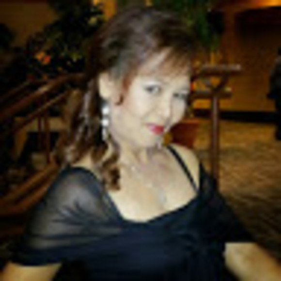 Meet your Posher, Marlene - Picture 1 of 1